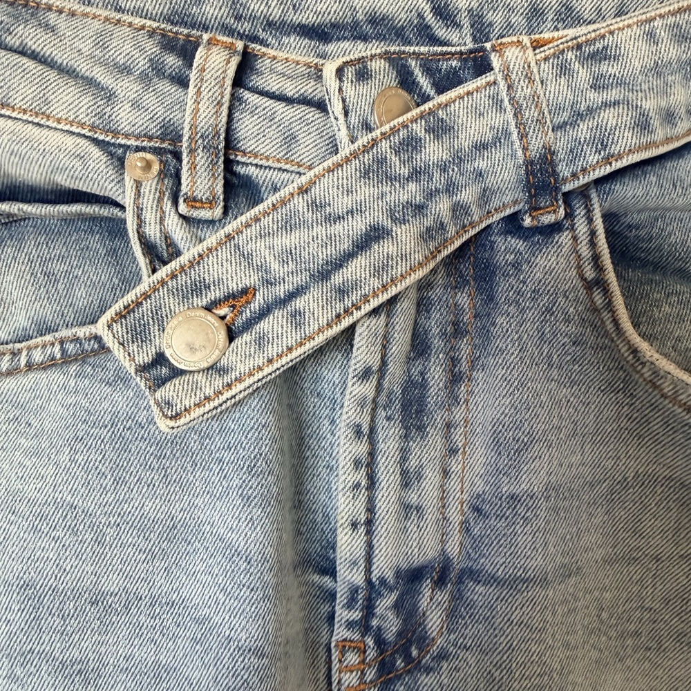 Piral Cross Belt Wide Leg Denim - Picture 6 of 9